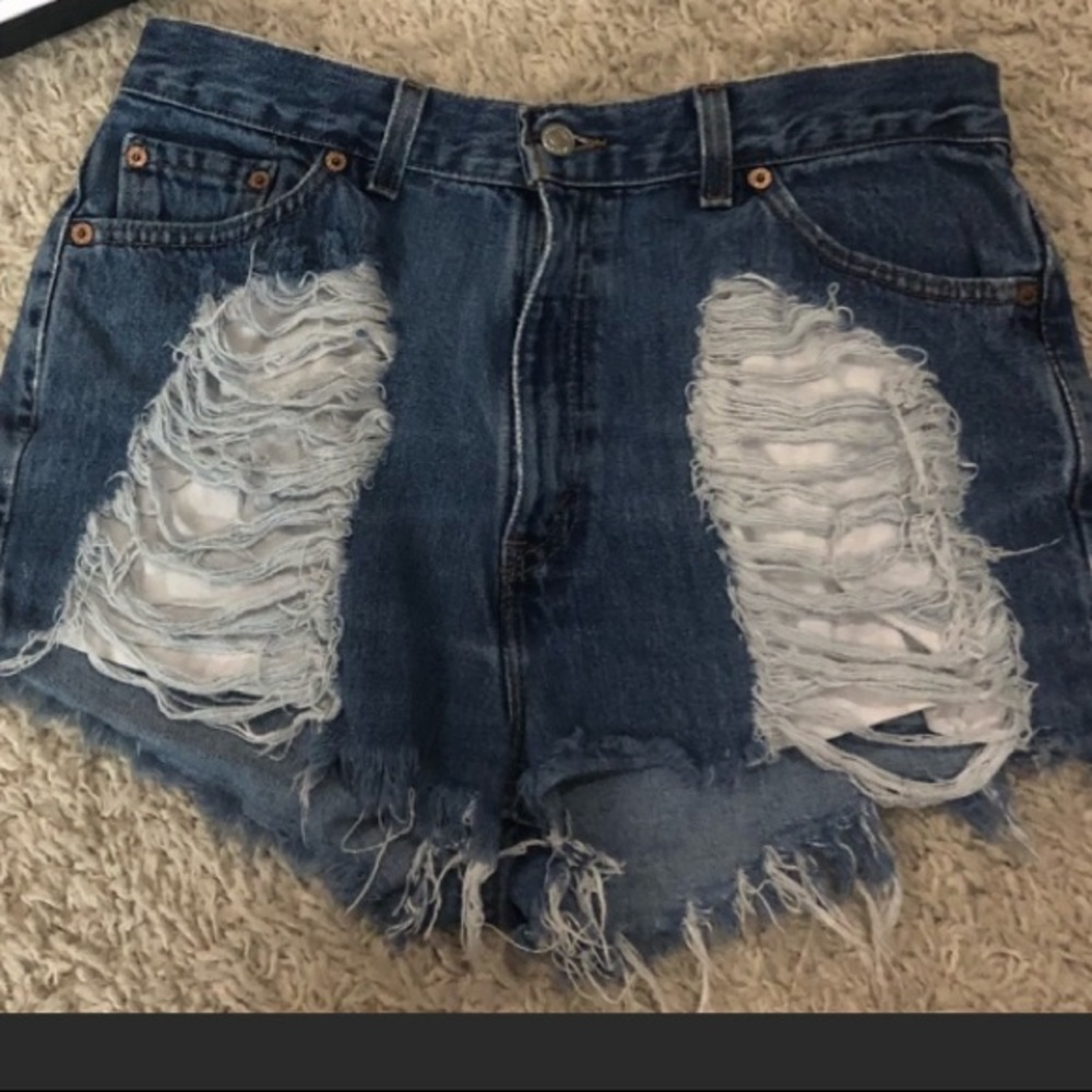 LF- furst of a kind vintage Levi’s shorts